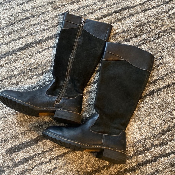 BORN black tall boots sz 7/38 ❤️❤️❤️ - Picture 3 of 8